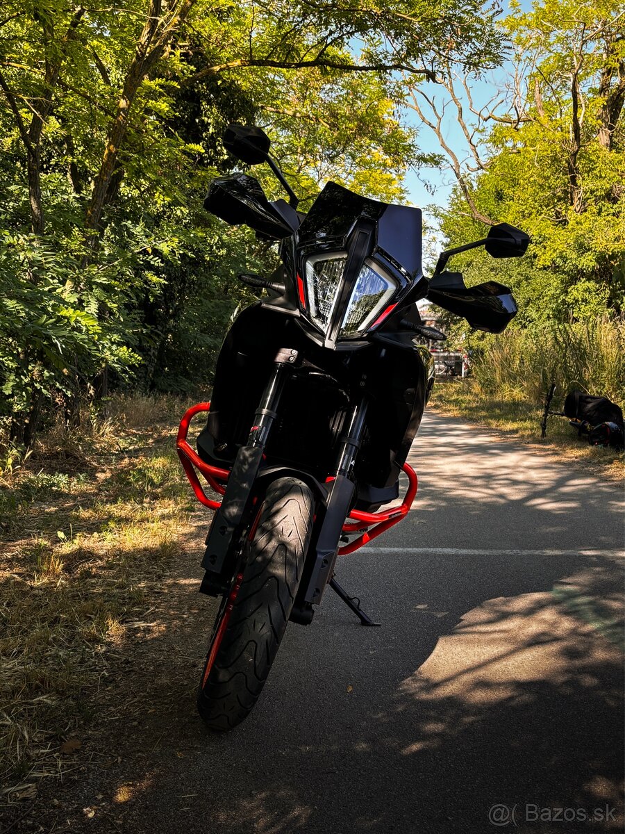 KTM 890 SMT