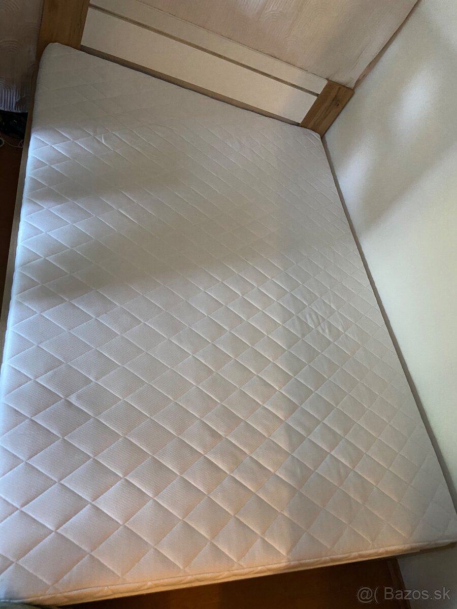 Penový matrac 140x200