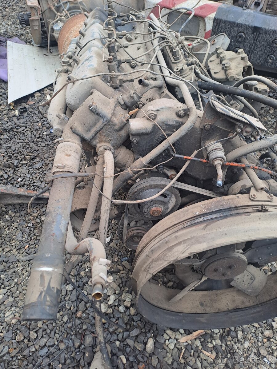 Predám motor na Liaz
