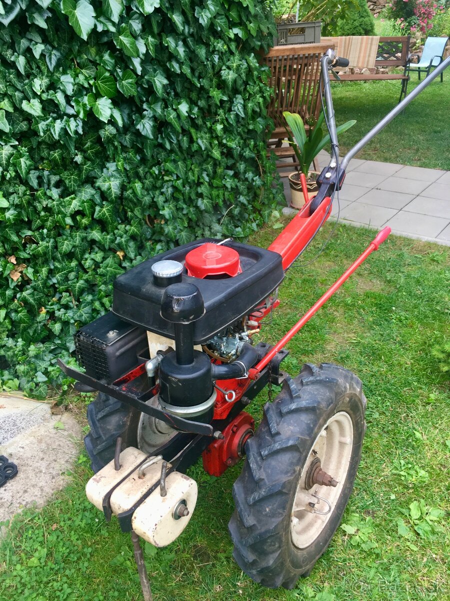 Malotraktor Terra