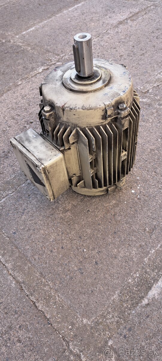 Predám elektromotor 1,1kw