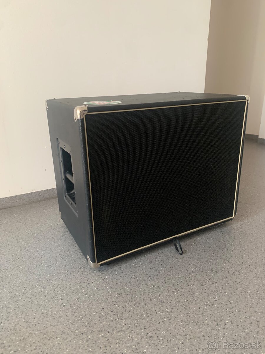 Basovy reprobox Harley Benton SolidBass 210T