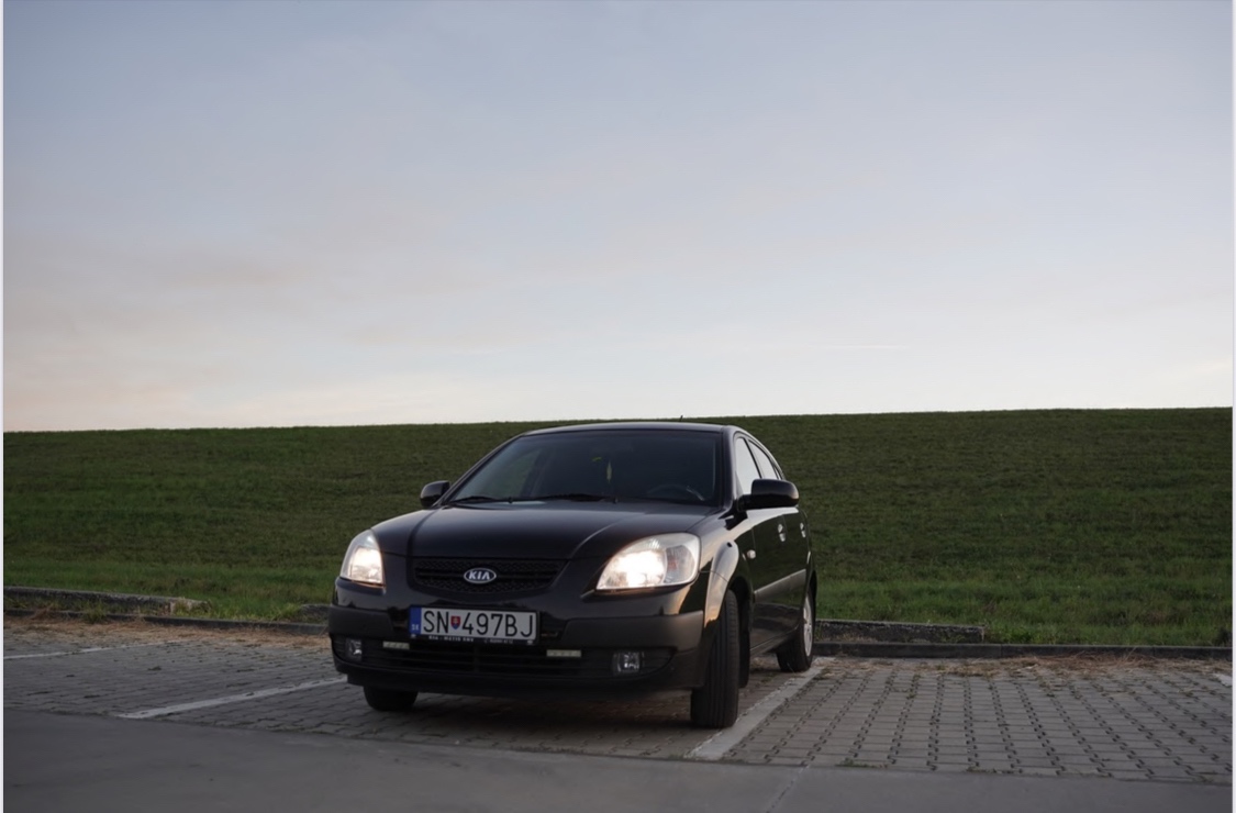 Kia Rio 1.4 benzín