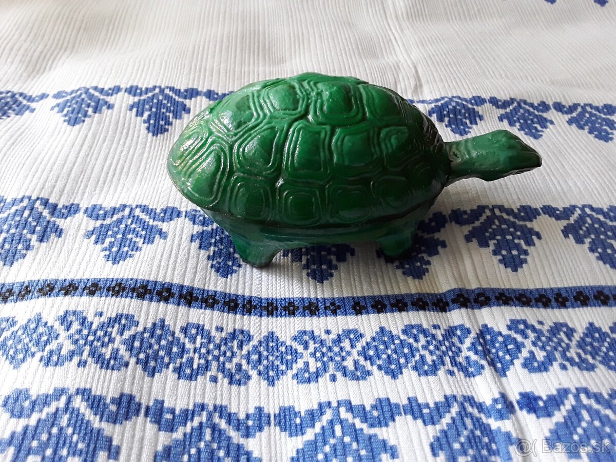 Malachytova korytnacka