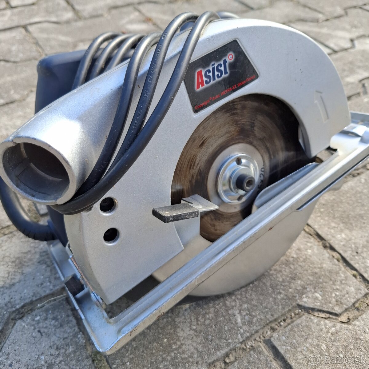 Ručná kotúčová píla ASIST