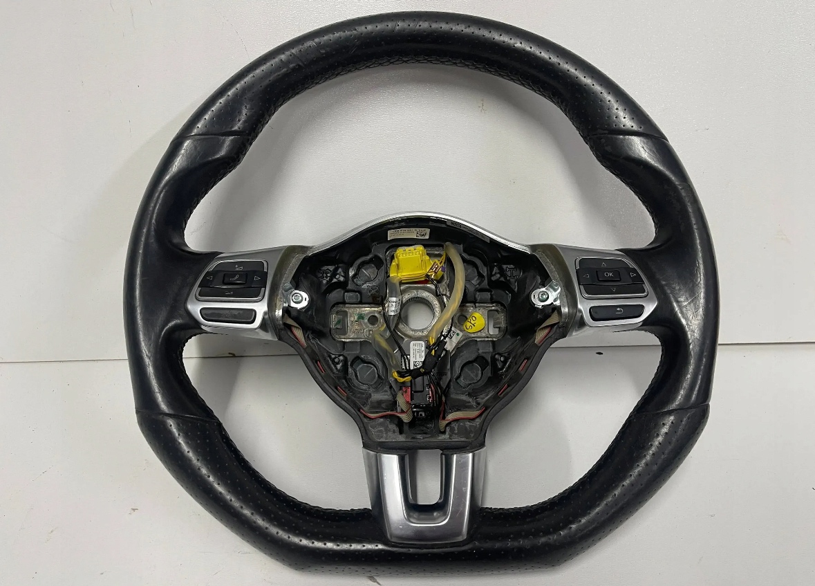 VW scirocco multifunkčný volant