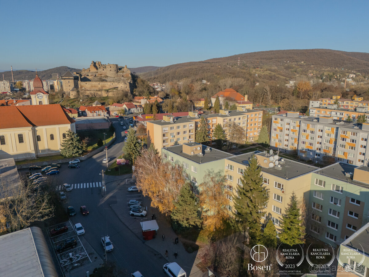 BOSEN | 2 izbový byt s loggiou v centre Fiľakova, 65m2