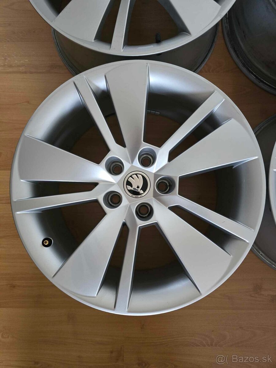 Originální alu disky Škoda Superb 3 R18 5x112