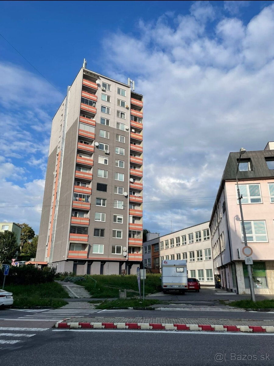 AFYREAL predaj 2 izbový byt pôvodný stav ul. P.O.Hviezdoslav