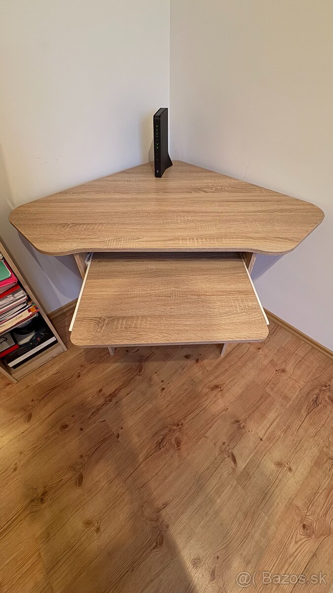 Konferenčný stolík