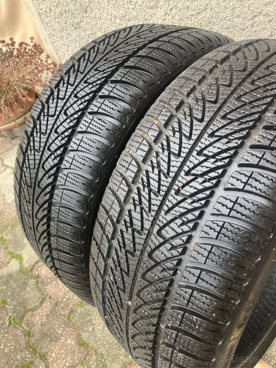 225/40 R18 2ks Goodyear UltraGrip8