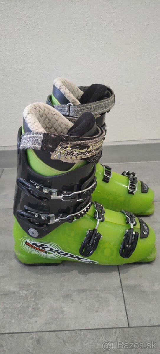 Predám junior lyžiarky