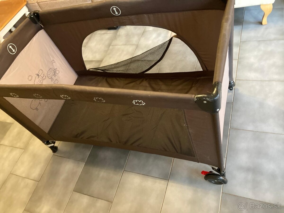skladacia postieľka