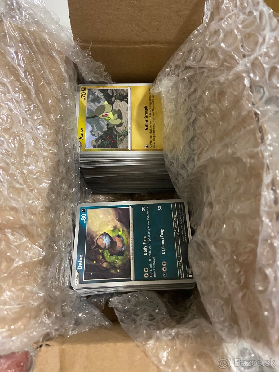 Pokemon Bulík Black Bolt a white flare