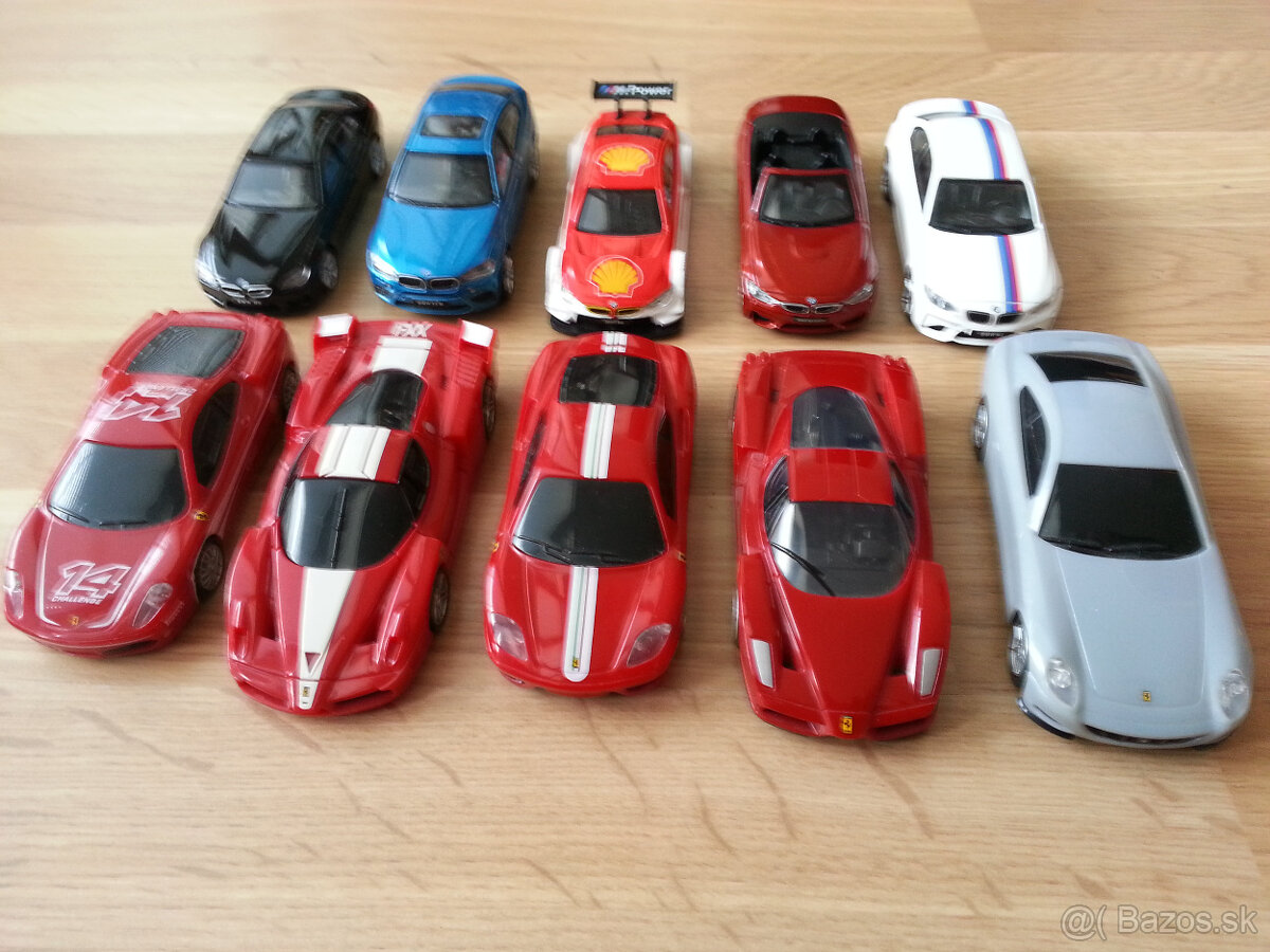 Modely BMW a Ferari 1:38