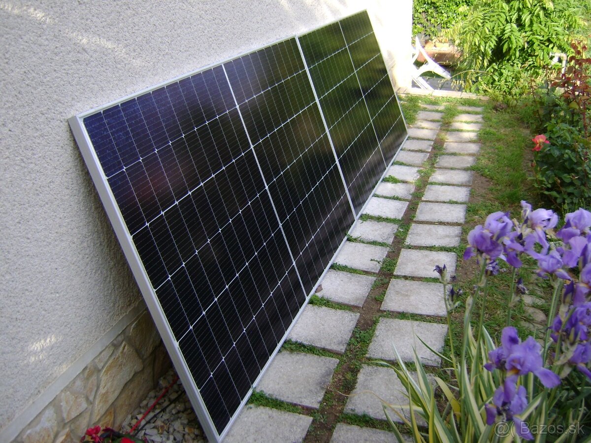 Solárny panel. fotovoltaika