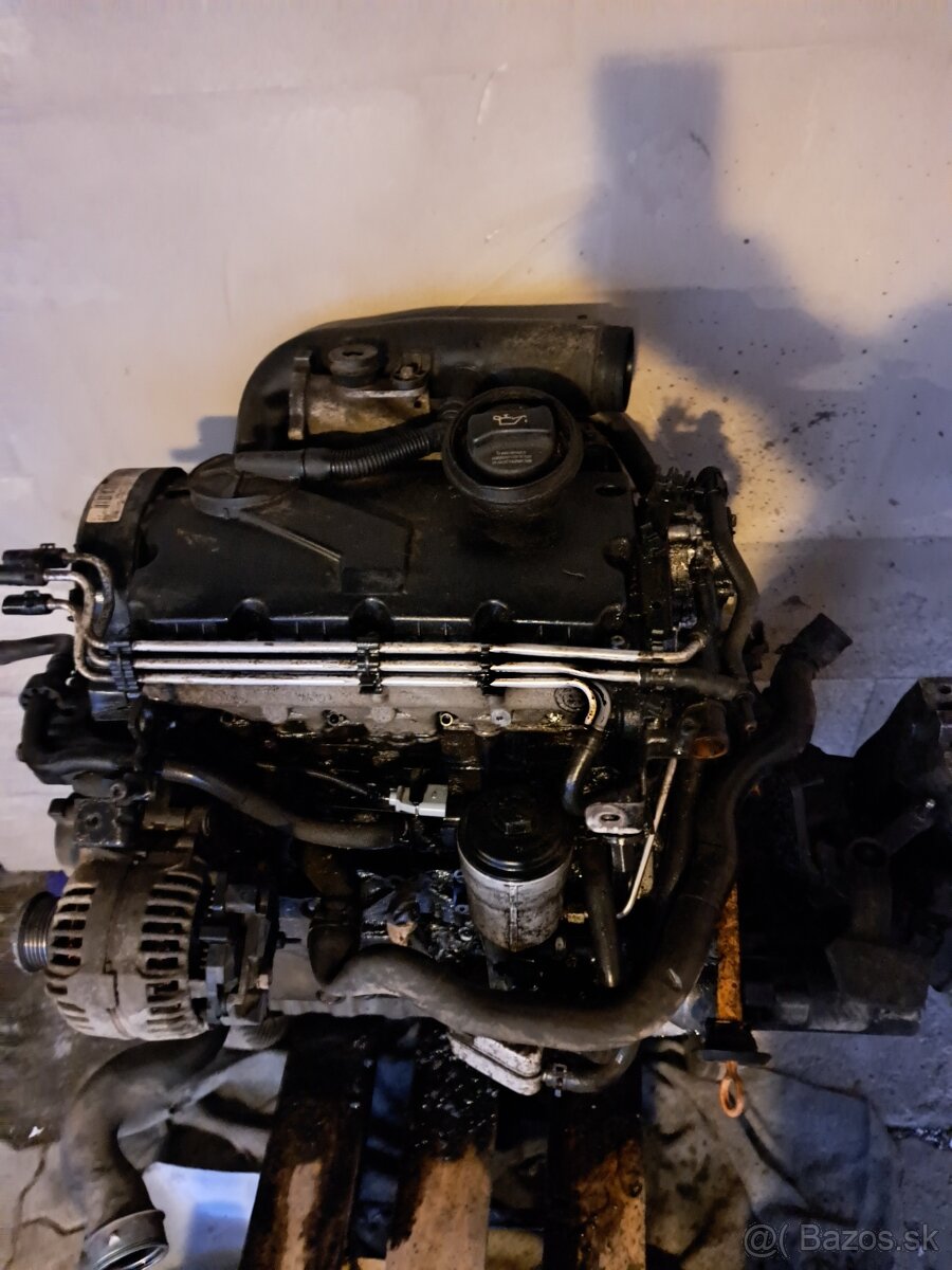 Predam nahradne diely na škoda octavia 2