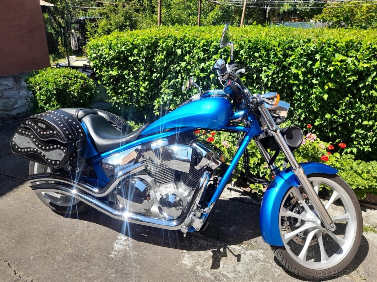HONDA VT 1300 CX FURY
