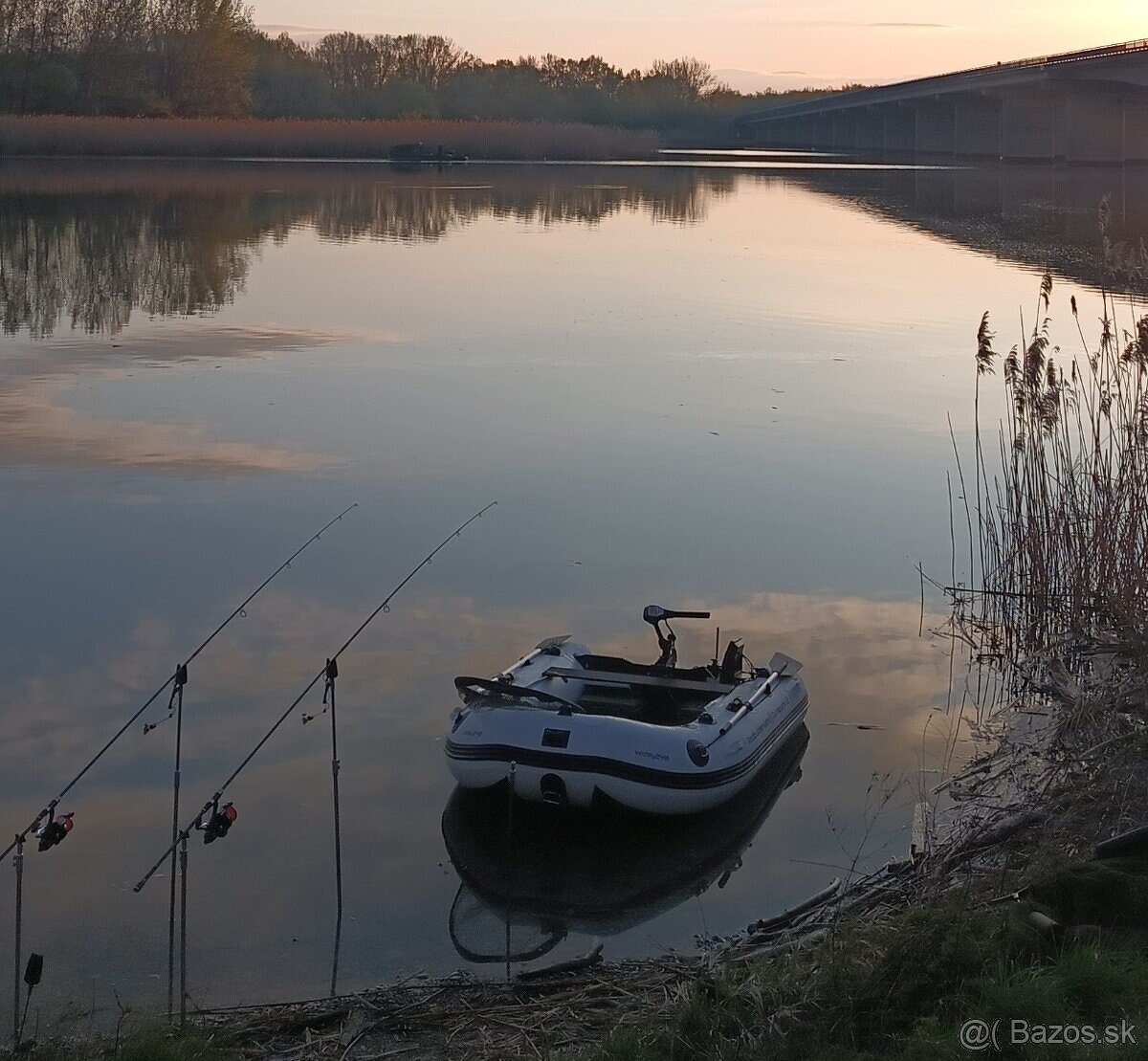 Čln Duraboats 240 pevná podlaha