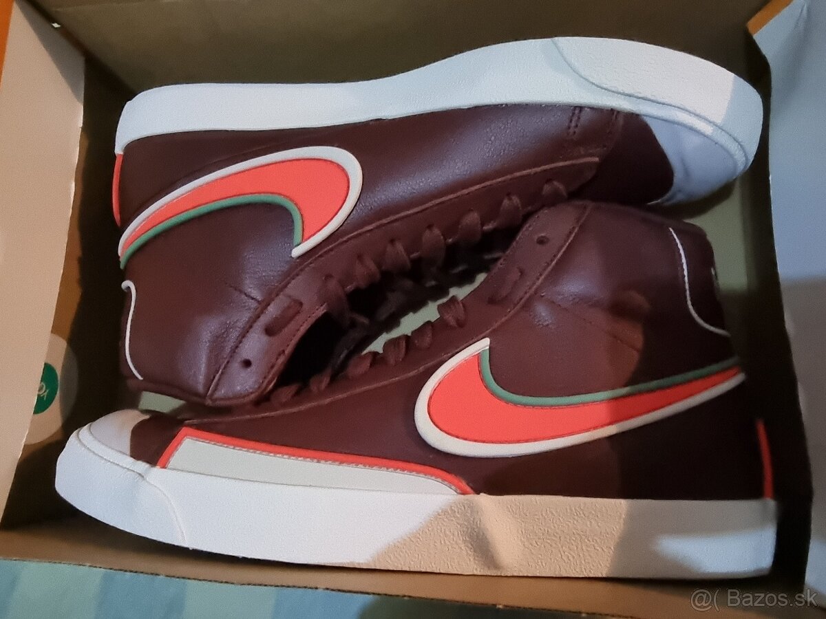 Nove Nike BLAZER MID 77 INFINITE v. 43 -