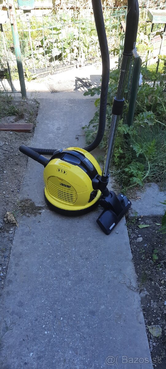 Vysávač Karcher VC6