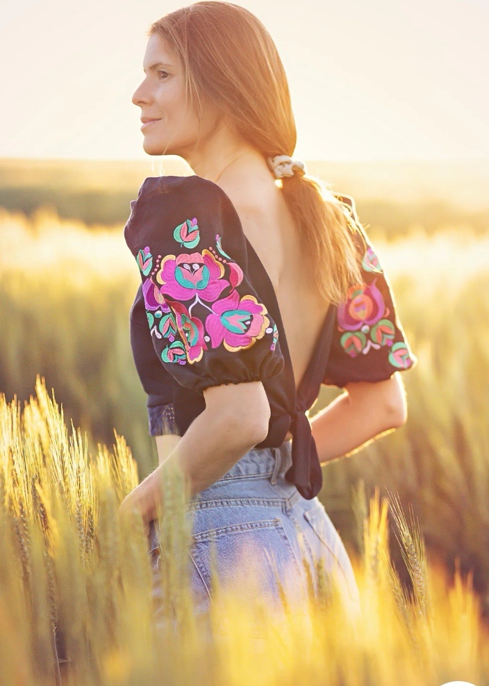 Crop top Jaroslava Kocanova