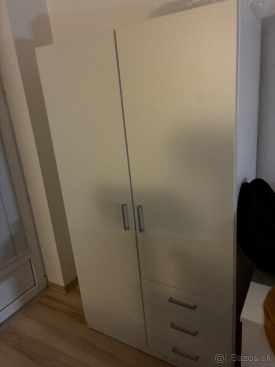 Šatník.skriňa