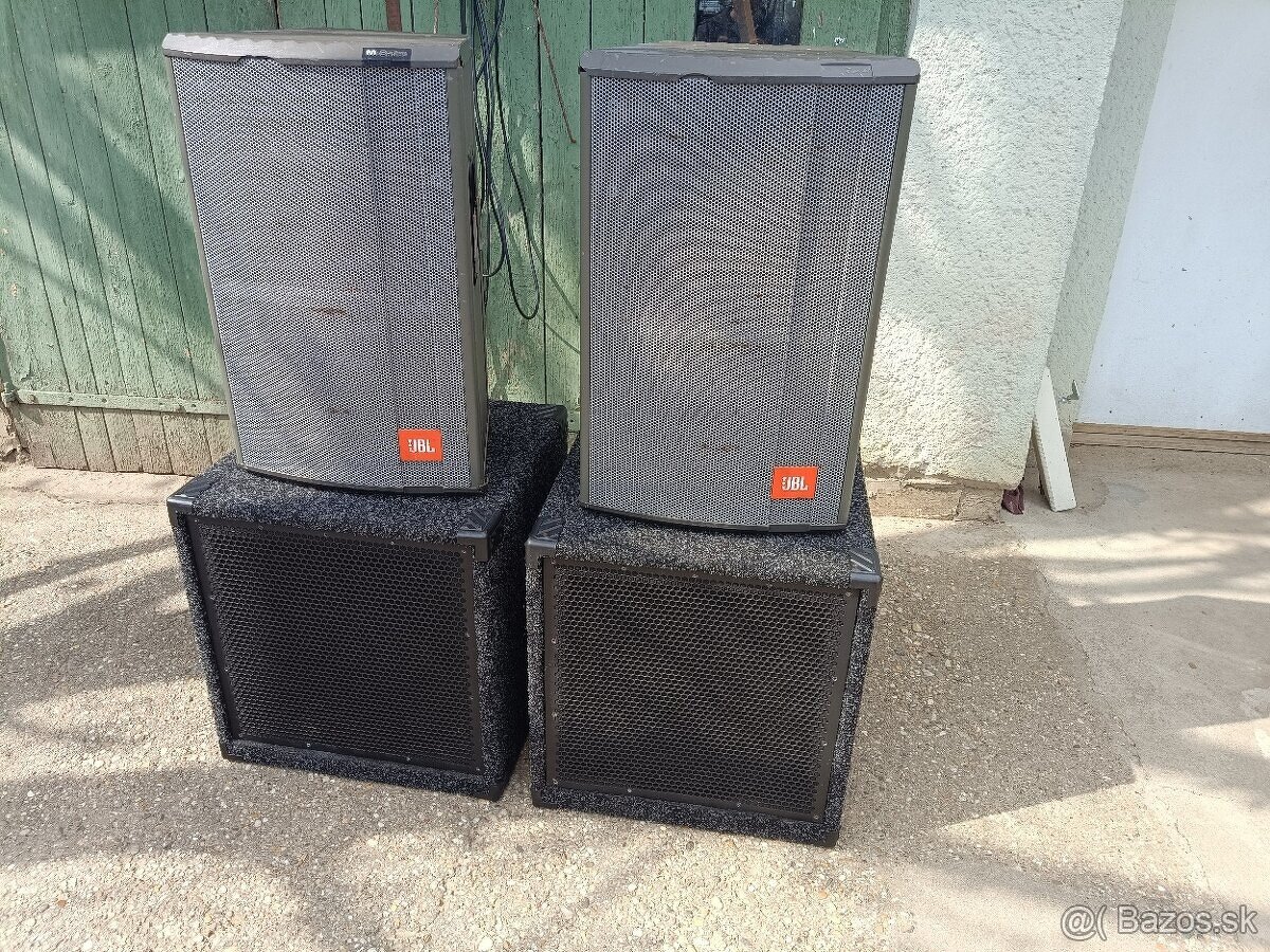 Zostava na ozvučenie. 2x 15" bassy , 12" vrchy.
