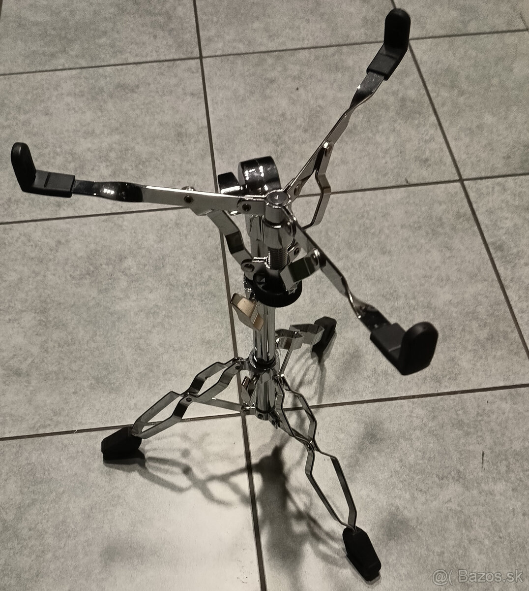 hardware na bicie - pedál, stojany hihat a snare