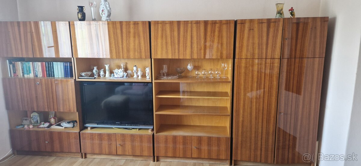 RETRO OBYVACKA DREVO