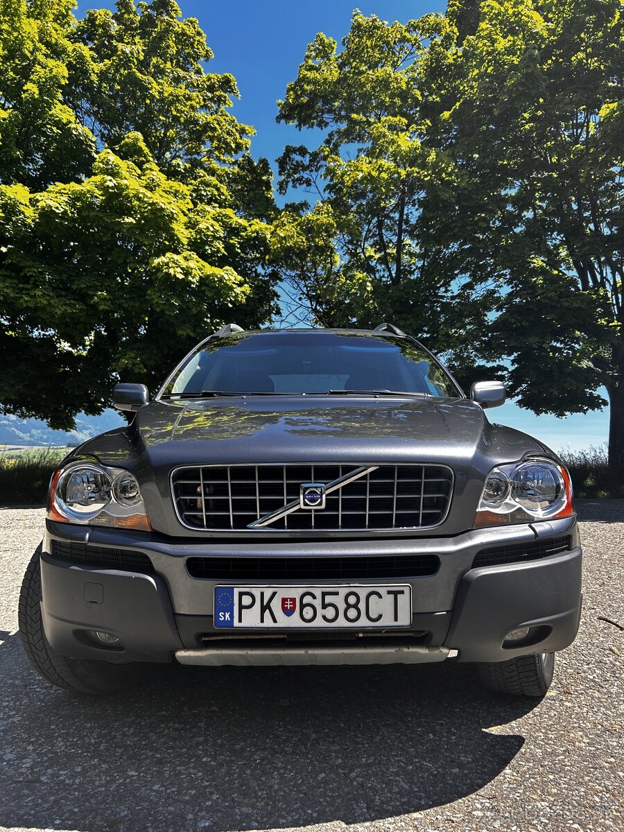 VOLVO XC 90 SUMMUM 120KW 7- MIESTNA VERZIA ( 210000 km )