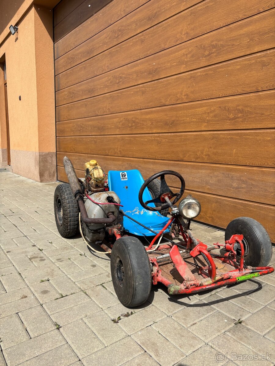 Motokára