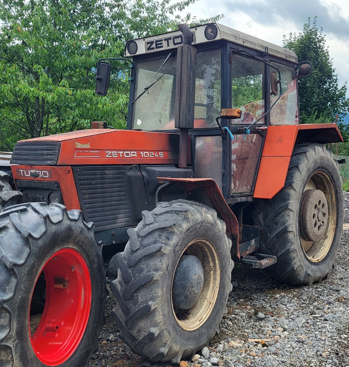 Predam traktor zetor 10245 TURBO s TECHNICKYM PREUKAZOM