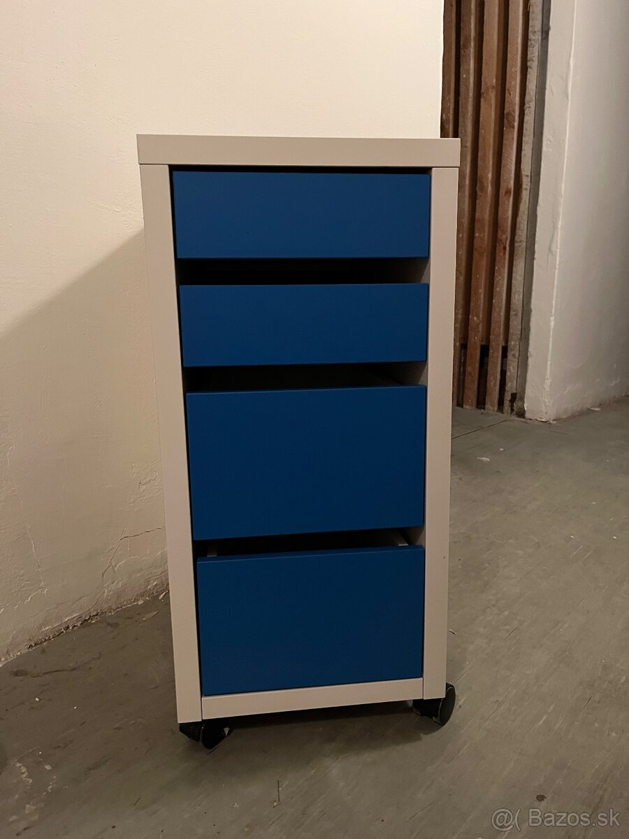 Skrinka pod stôl