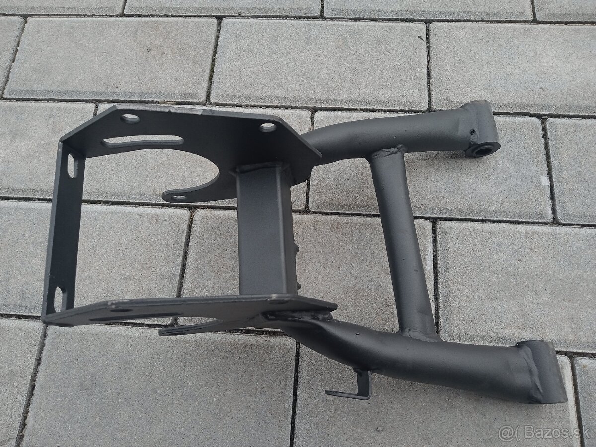 Zadné kyvne rameno atv 110/125