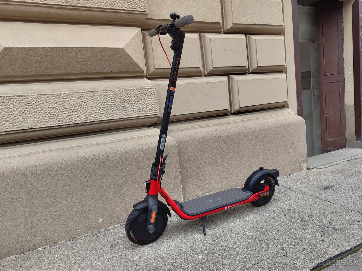 Elektrická kolobežka Segway Ninebot D38