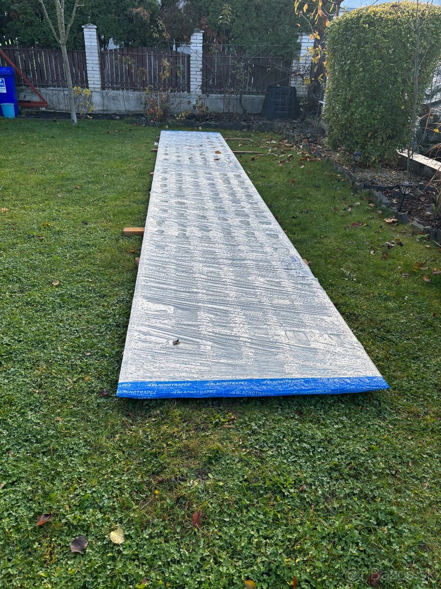 Strešné plechy Trapez T18  a drevenné latenie