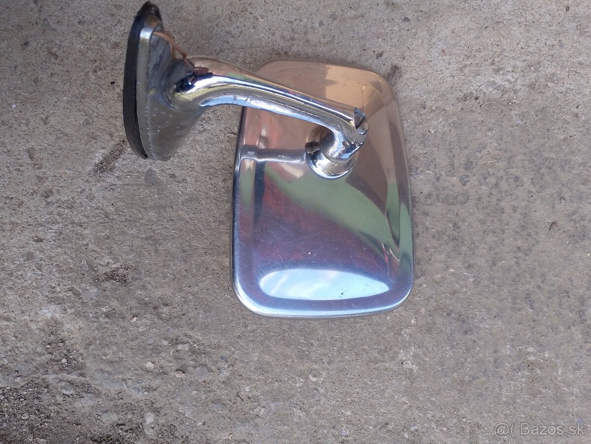 Predám spätné zrkadlo