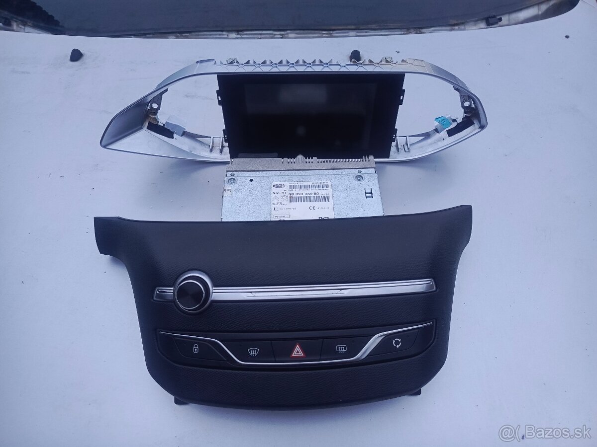 Peugeot 308 Rádio