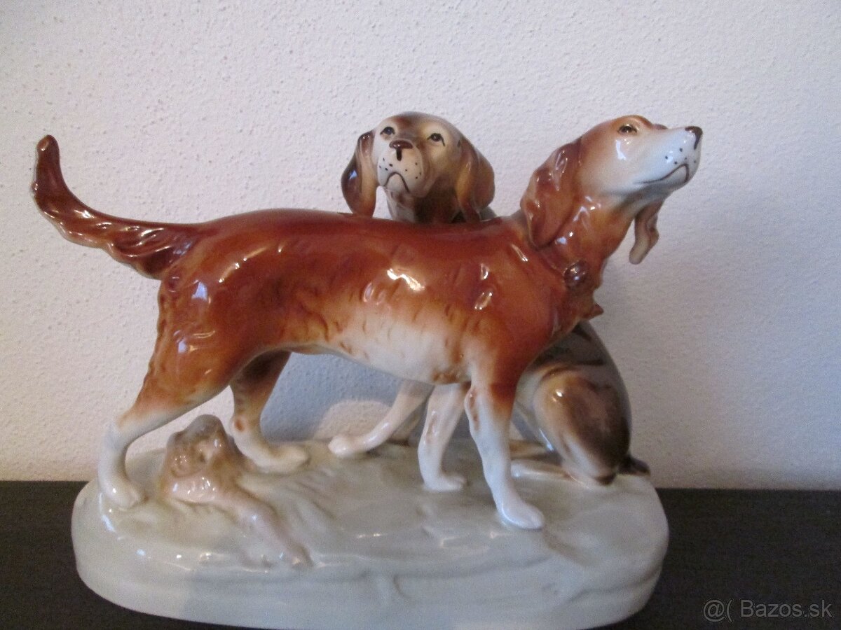 Royal Dux soška Psy