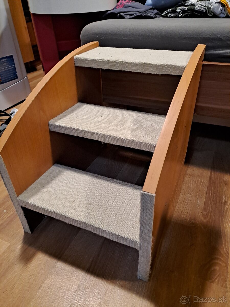 Schody pre psíka alebo mačku
