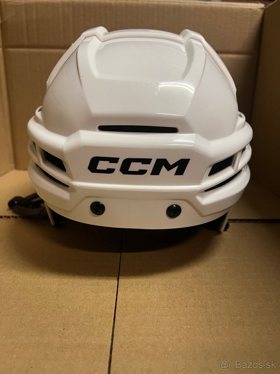 Prilba CCM tacks 720