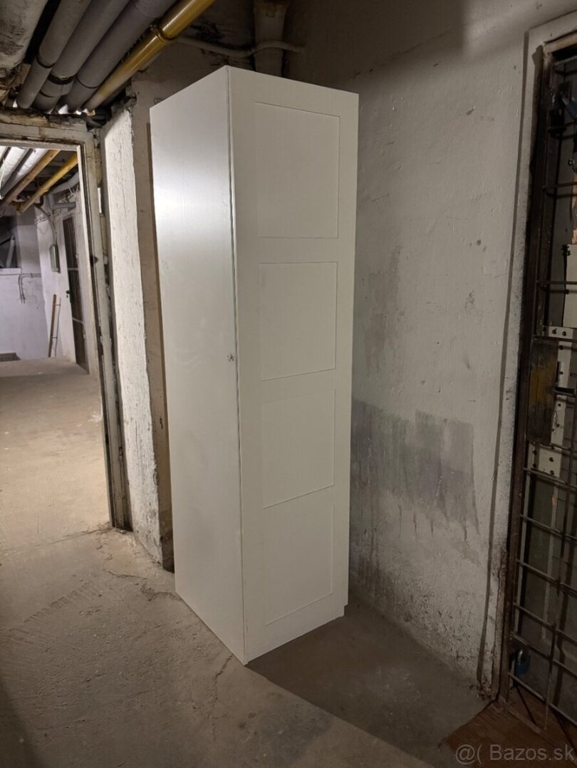 Predám skriňu PAX s dvierkami - IKEA