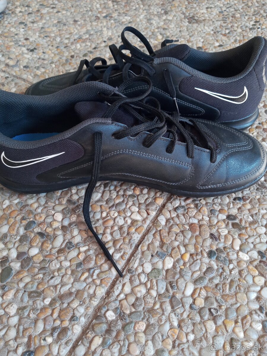 Nike Tiempo halovky