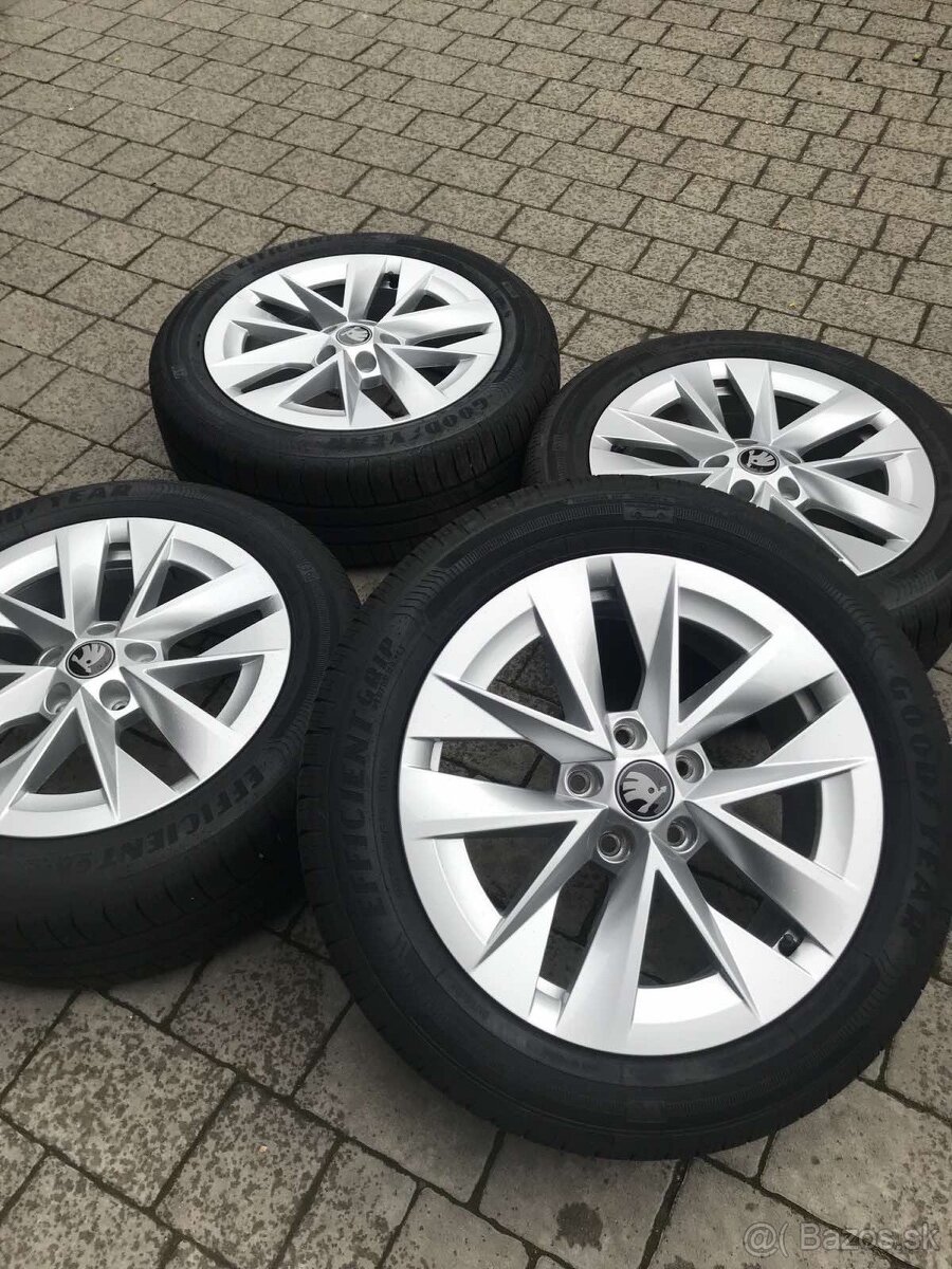 Komplekt Skoda Oktavia R17