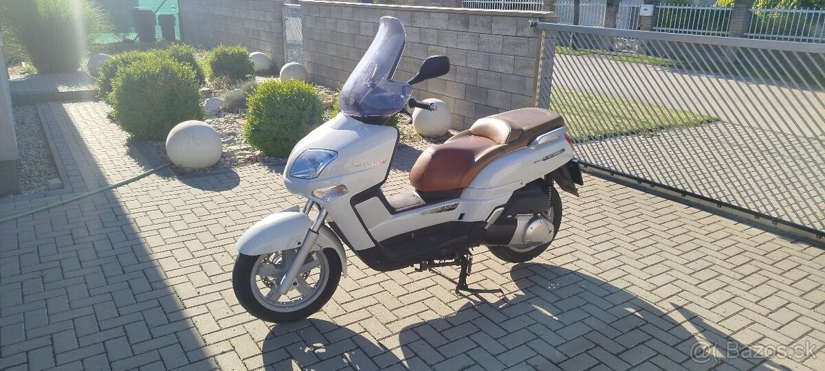 Yamaha VP300 versity