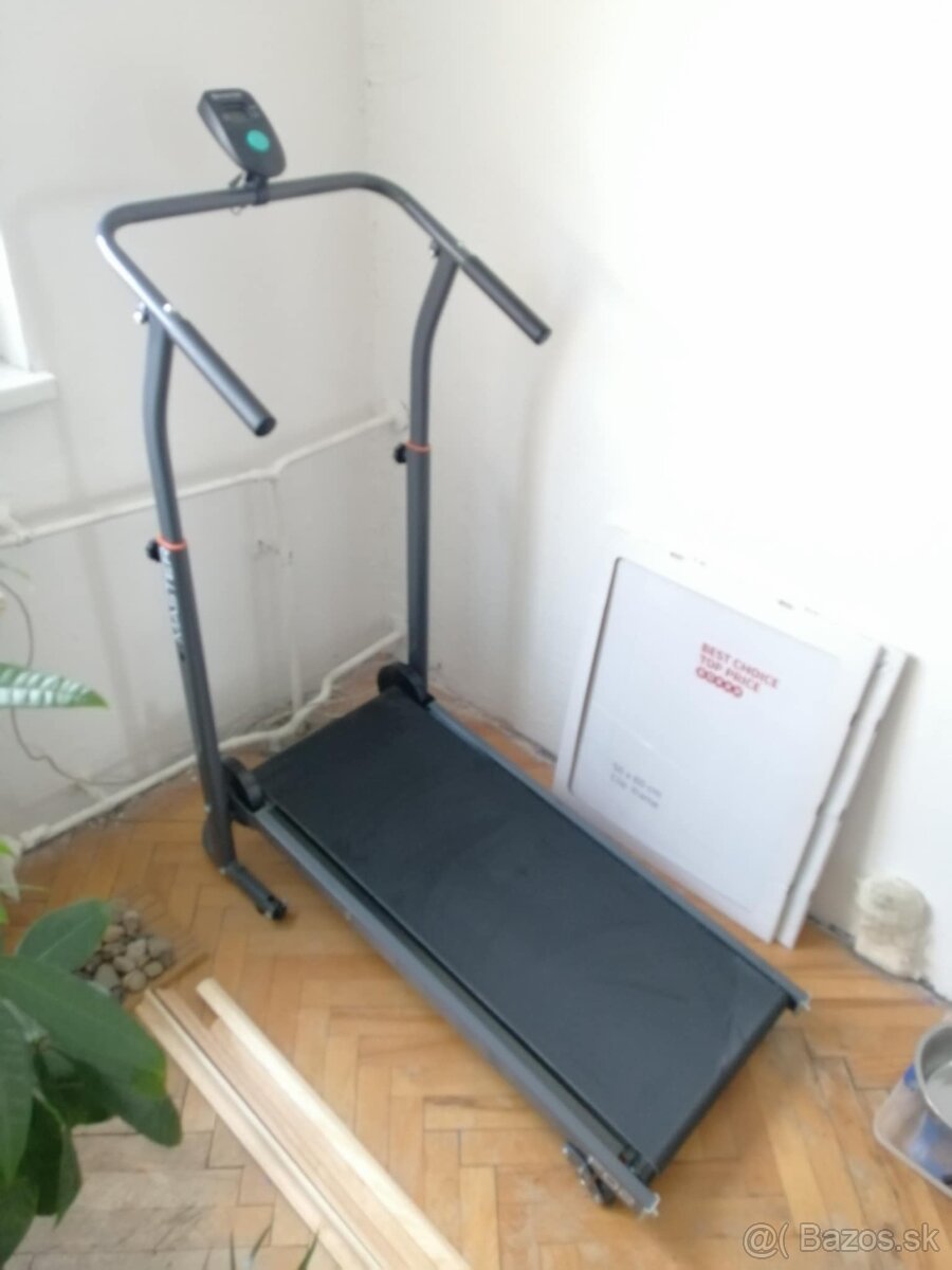 Bežecký pás MASTER F02