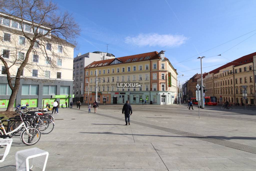 | kancelárie v Starom Meste, recepcia, garáž, BA I