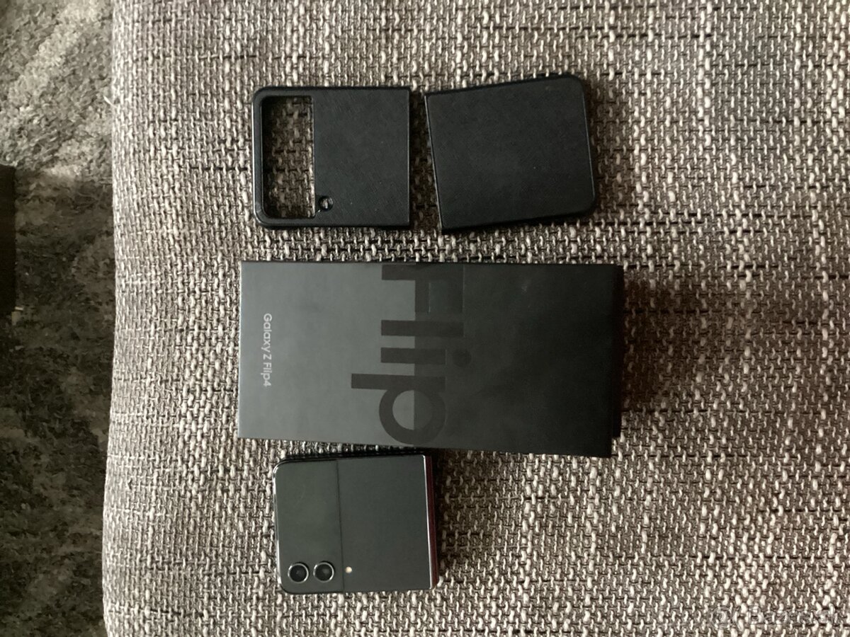 Predám samsung galaxi z flip4