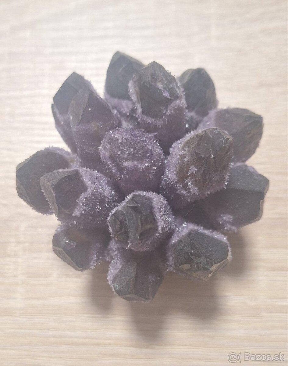 Prírodný Fialový Ametyst Phantom - typ 2